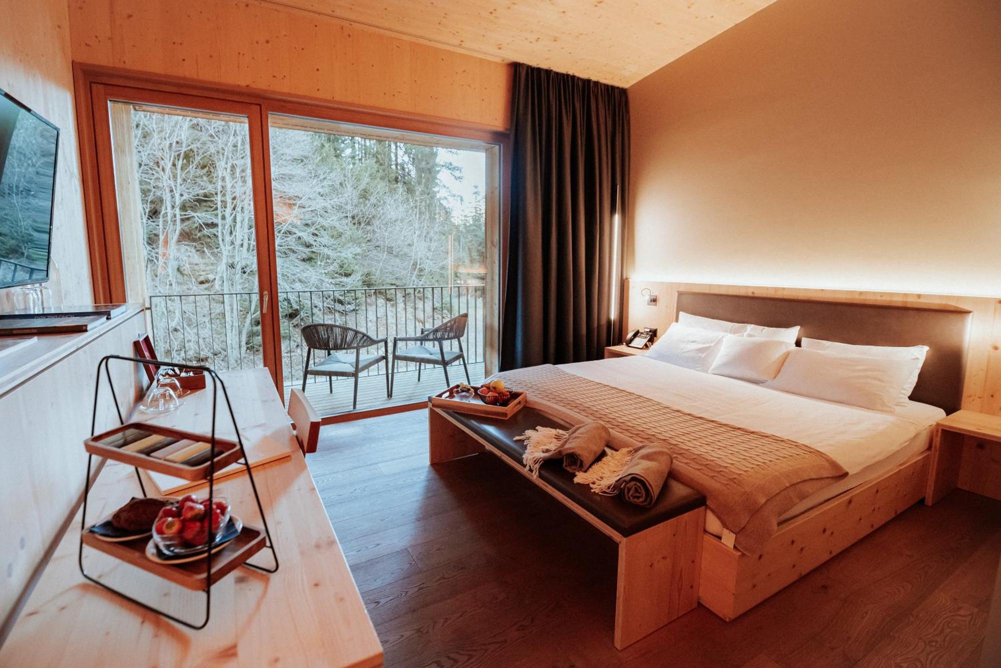 Hotel Campra Alpine & 3*