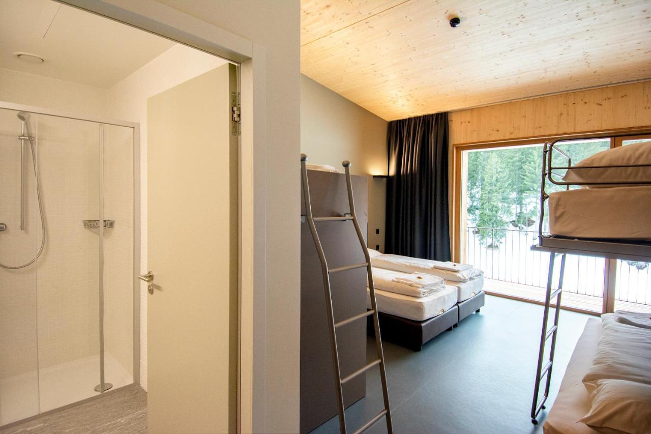 Hotel Campra Alpine & 3*
